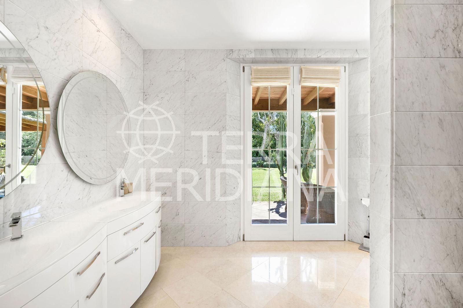 Villa in Marbella Golden Mile, Marbella
