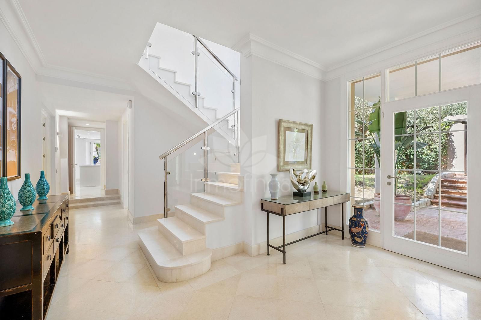 Villa in Marbella Golden Mile, Marbella