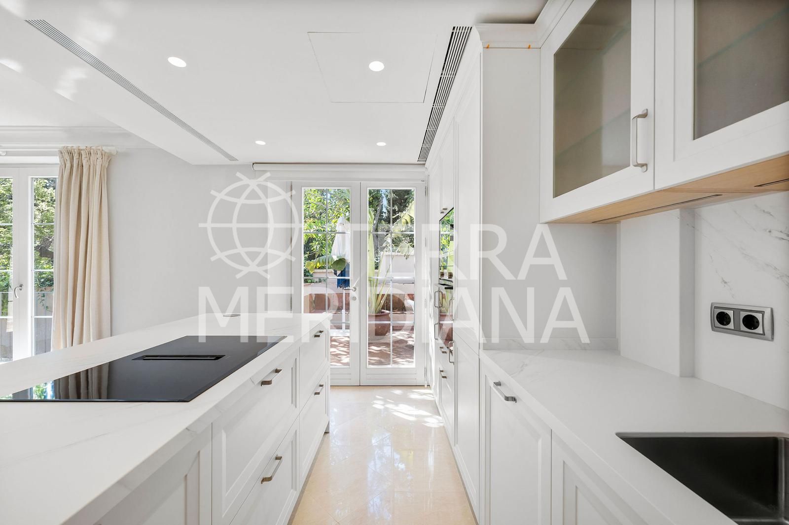 Villa in Marbella Golden Mile, Marbella