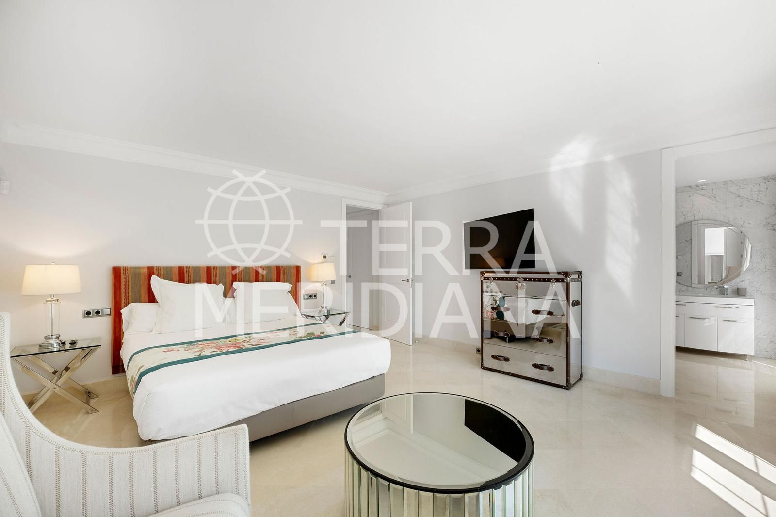 Villa in Marbella Golden Mile, Marbella