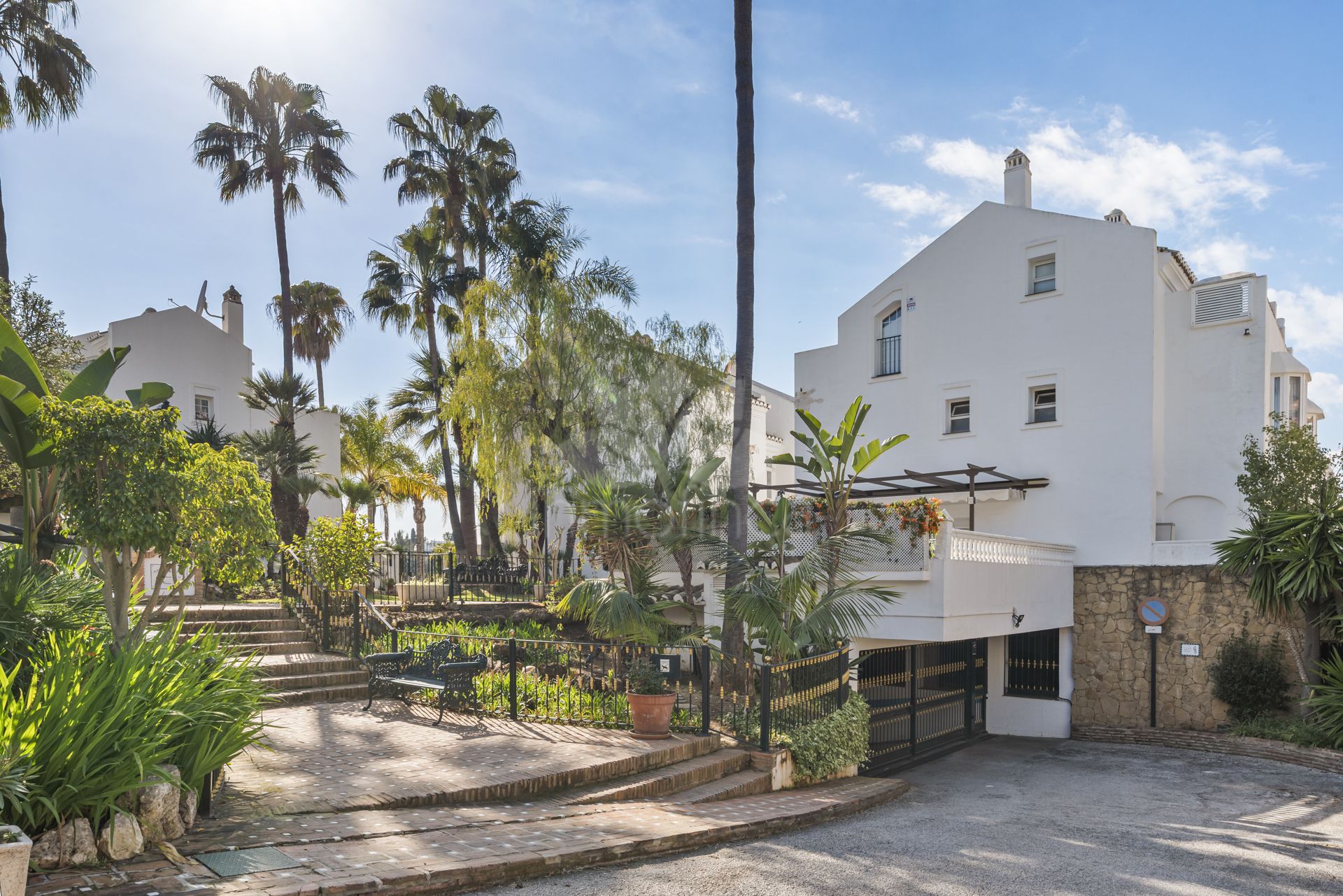 Town House in Marbella Golden Mile, Marbella