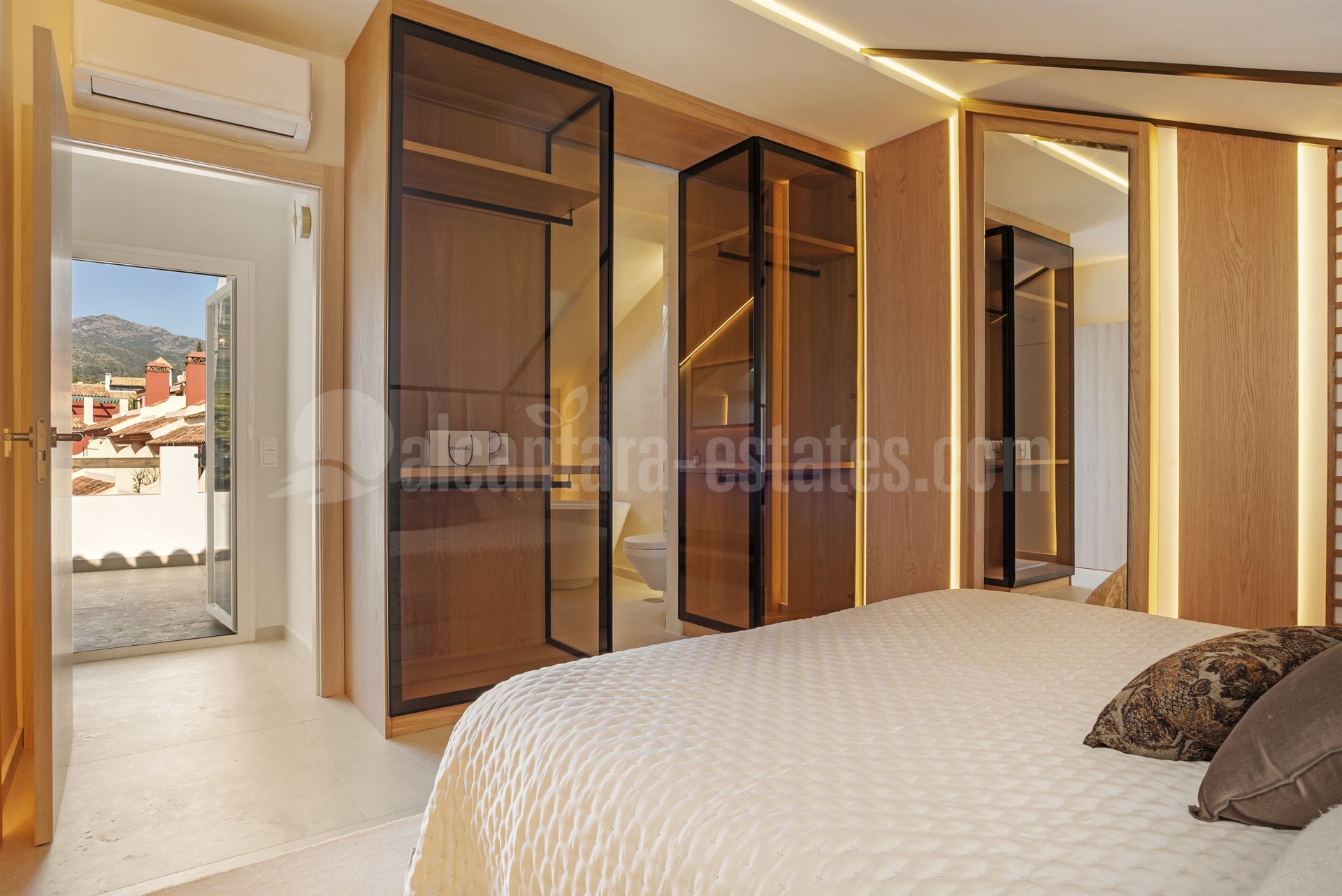 Town House in Marbella Golden Mile, Marbella