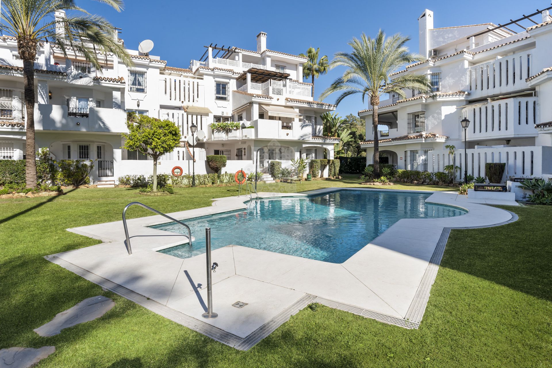 Penthouse w Los Naranjos, Marbella