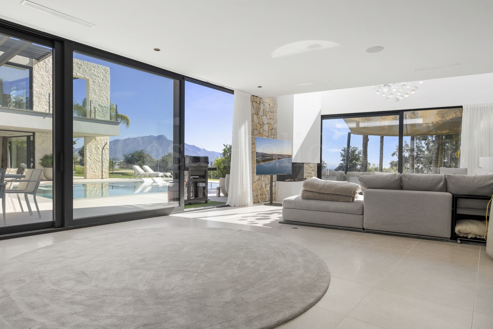House in La Alqueria, Benahavis