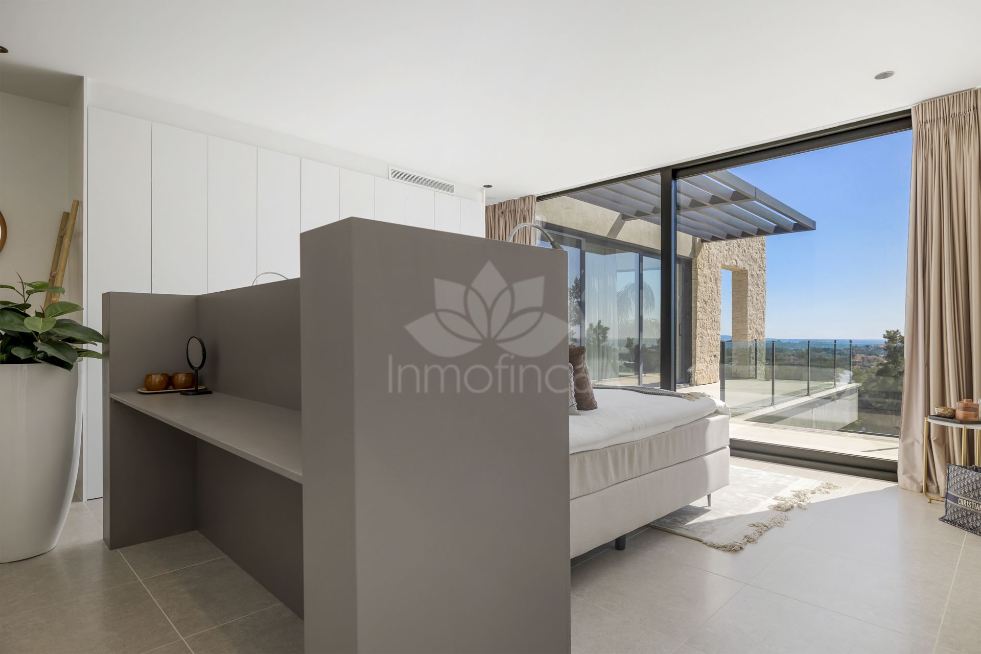 House in La Alqueria, Benahavis