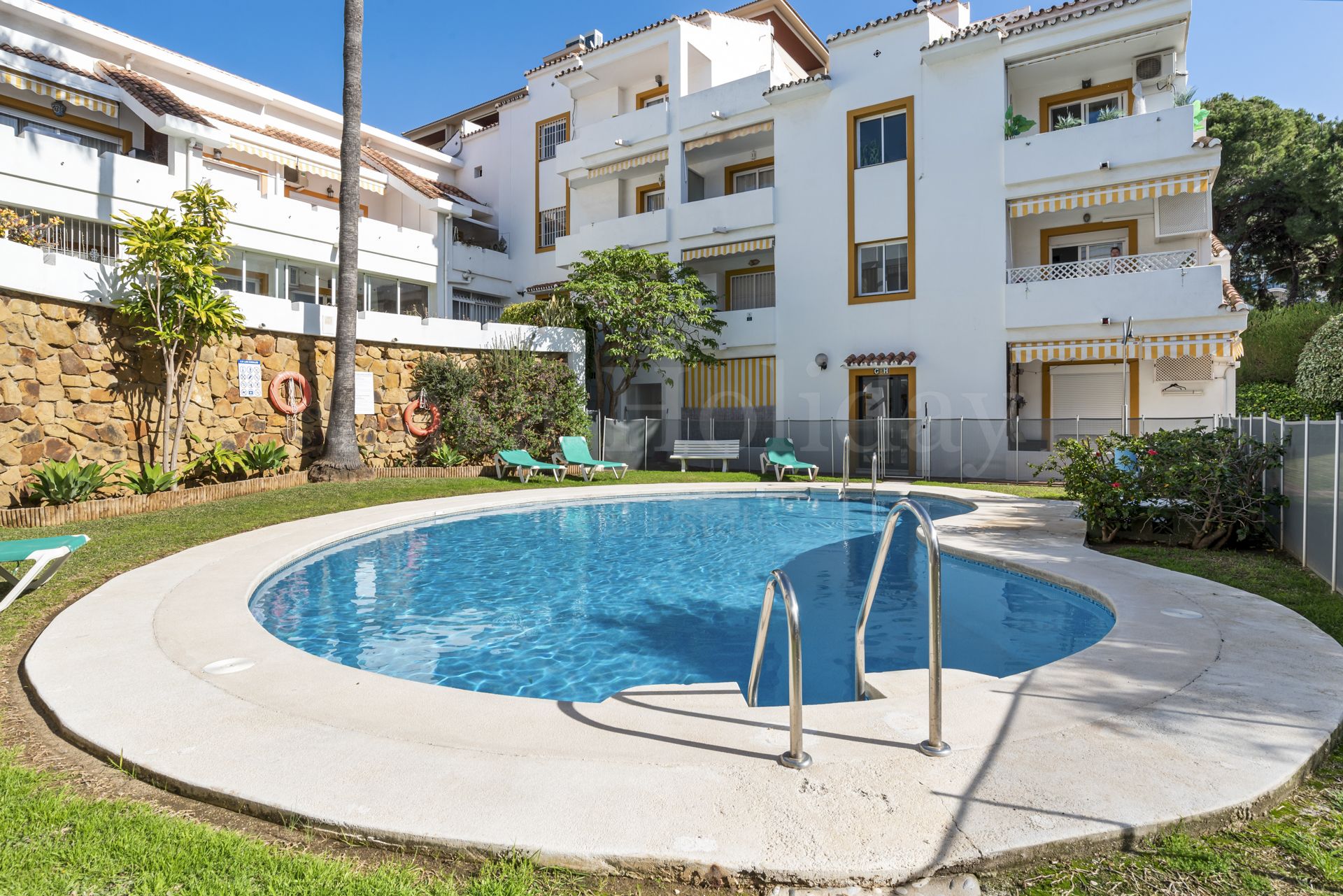 Apartamento en Nueva Andalucia, Marbella