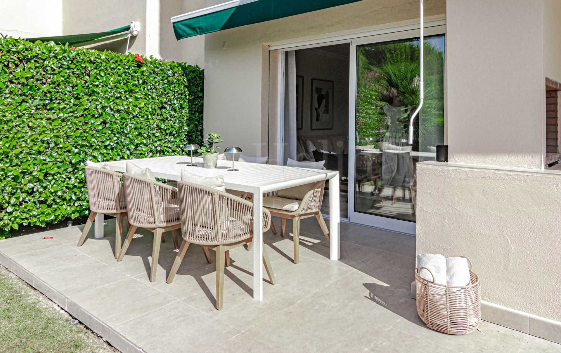 Apartamento Planta Baja en Nueva Andalucia, Marbella