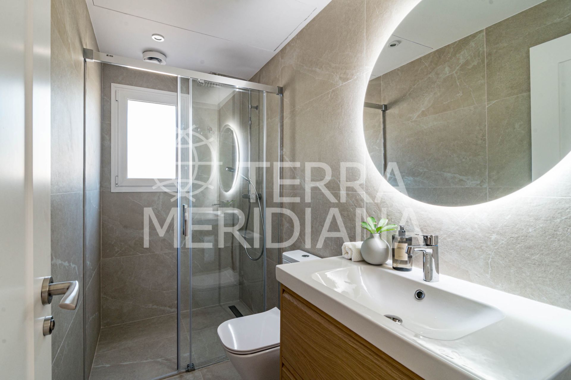 Ground Floor Apartment in Nueva Andalucia, Marbella