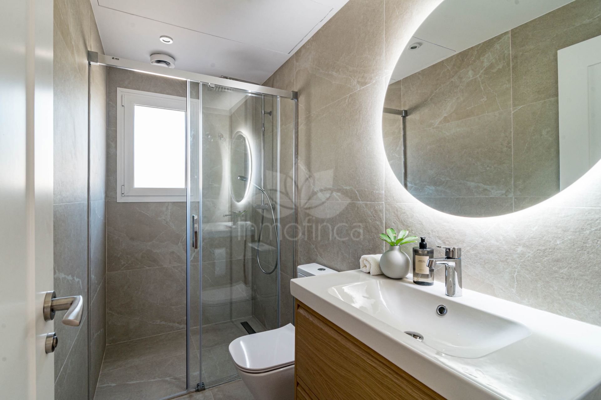 Ground Floor Apartment in Nueva Andalucia, Marbella