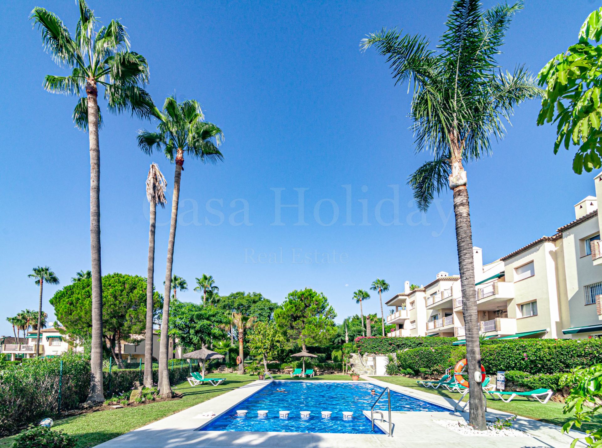 Apartamento Planta Baja en Nueva Andalucia, Marbella