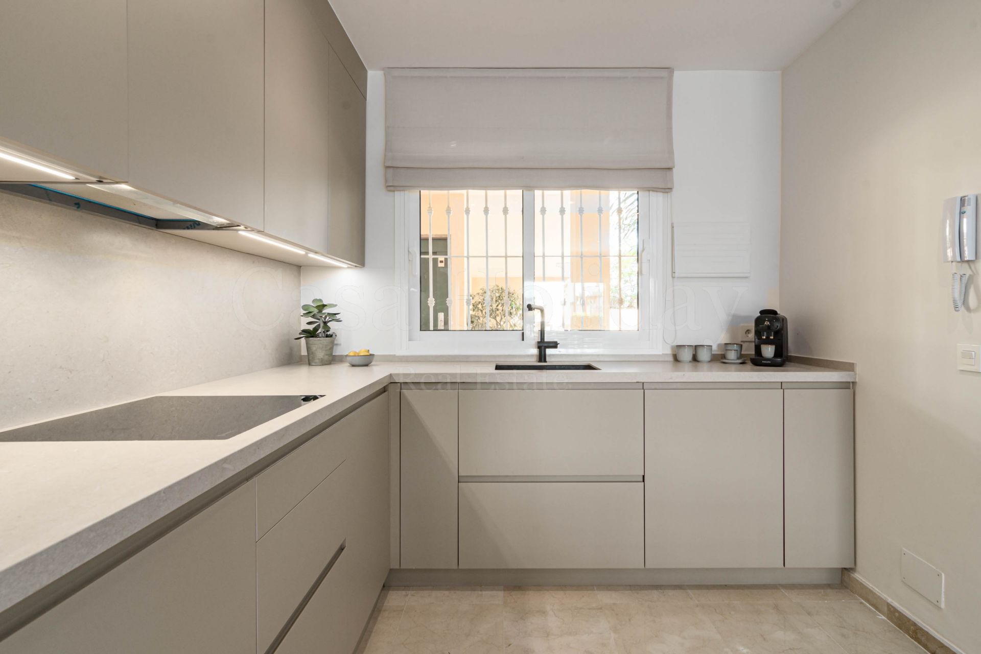 Apartamento Planta Baja en Nueva Andalucia, Marbella