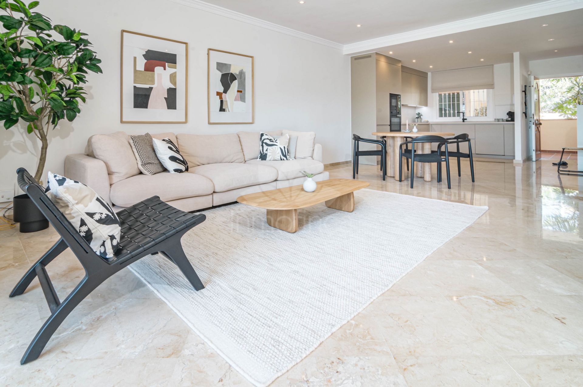 Ground Floor Apartment in Nueva Andalucia, Marbella