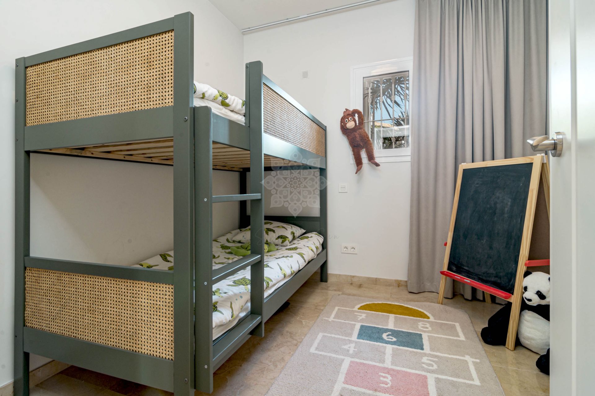 Apartament na parterze w Nueva Andalucia, Marbella