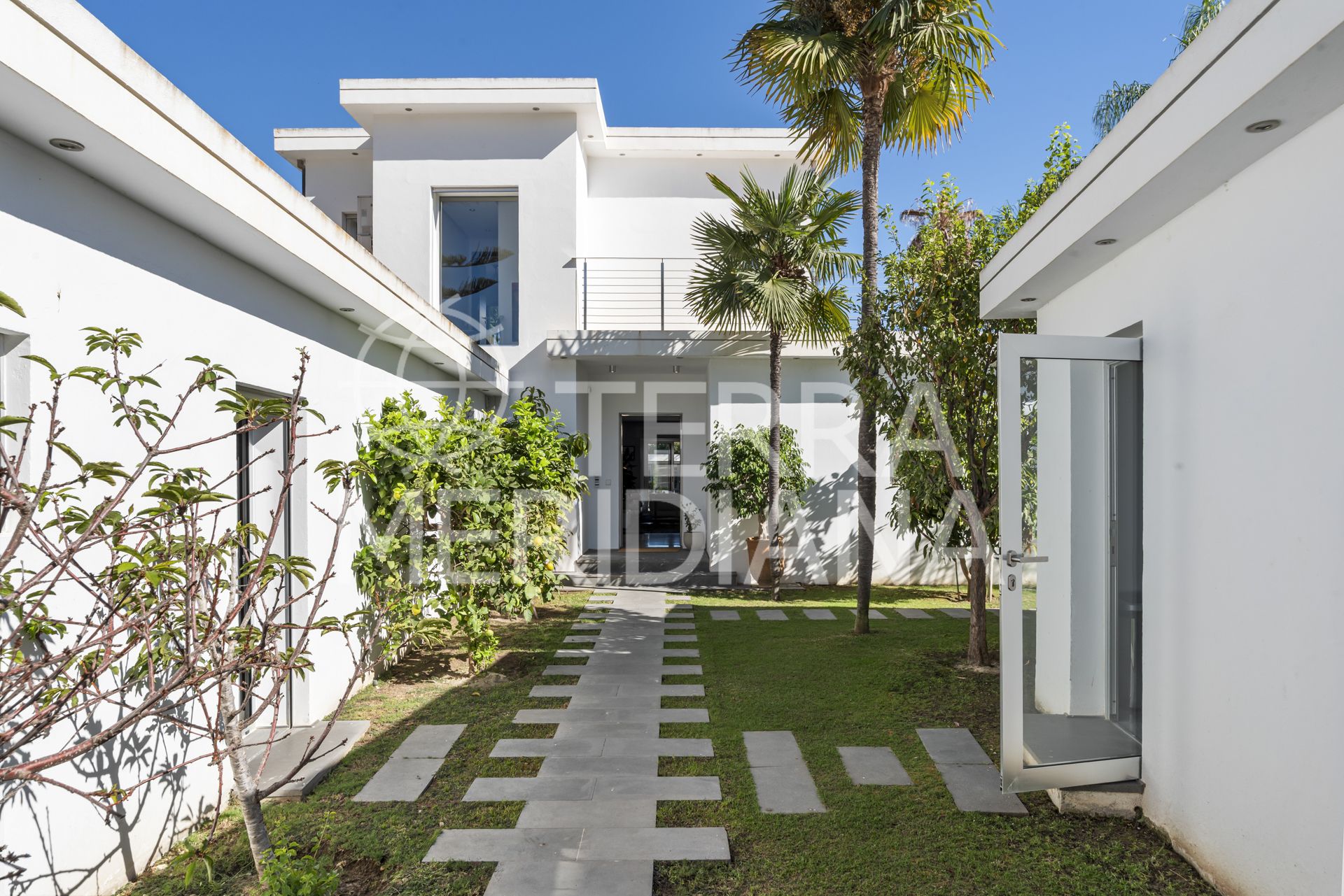 Villa in Nueva Andalucia, Marbella