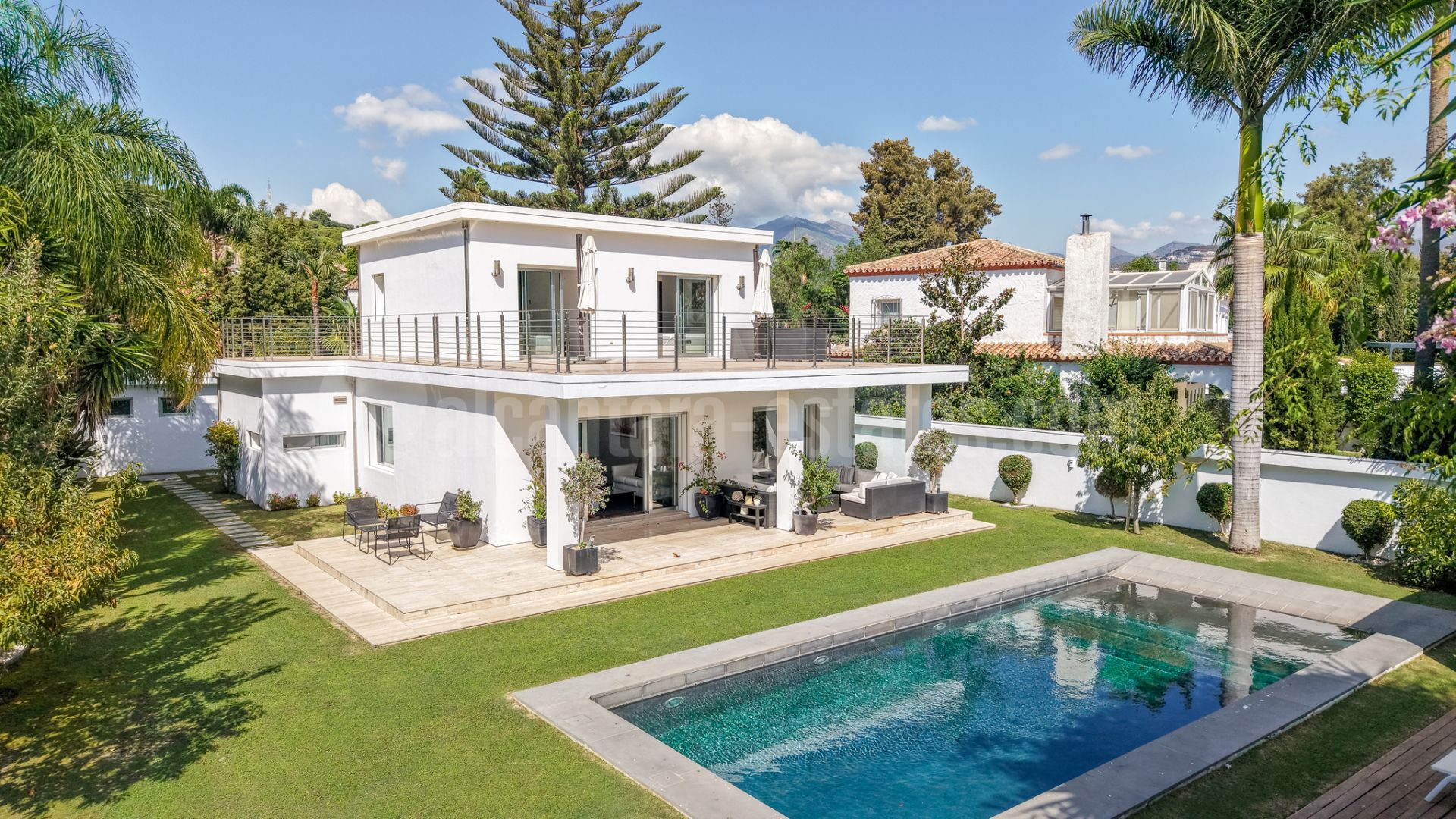 Villa in Nueva Andalucia, Marbella