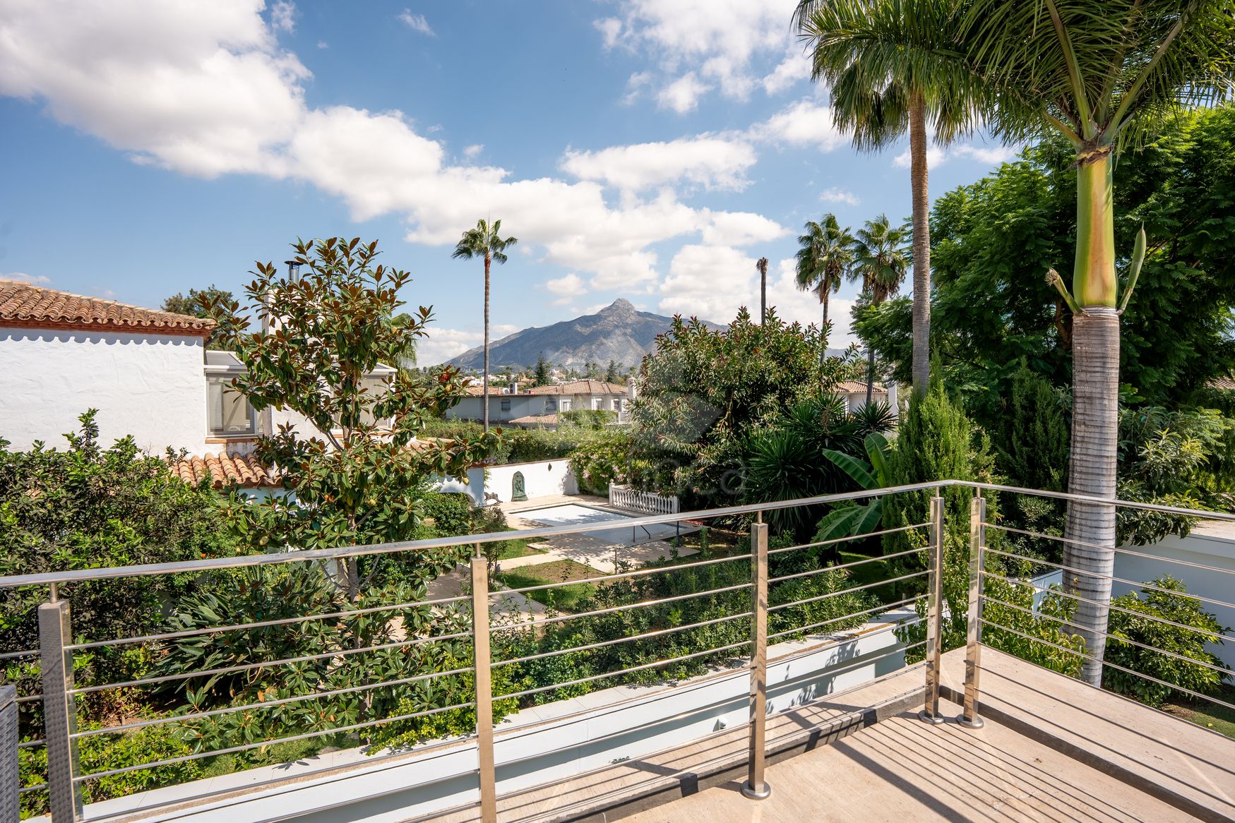 Villa en Nueva Andalucia, Marbella