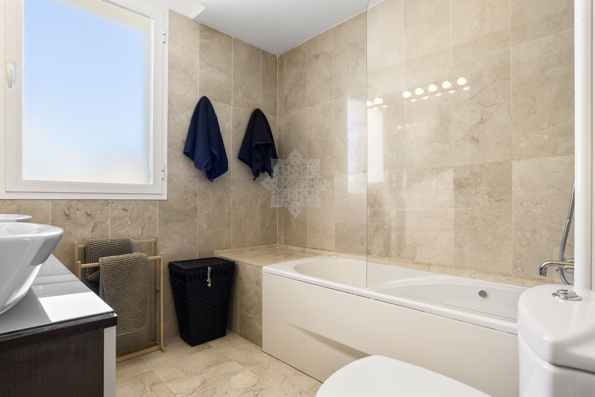 Apartament w Los Arqueros, Benahavis