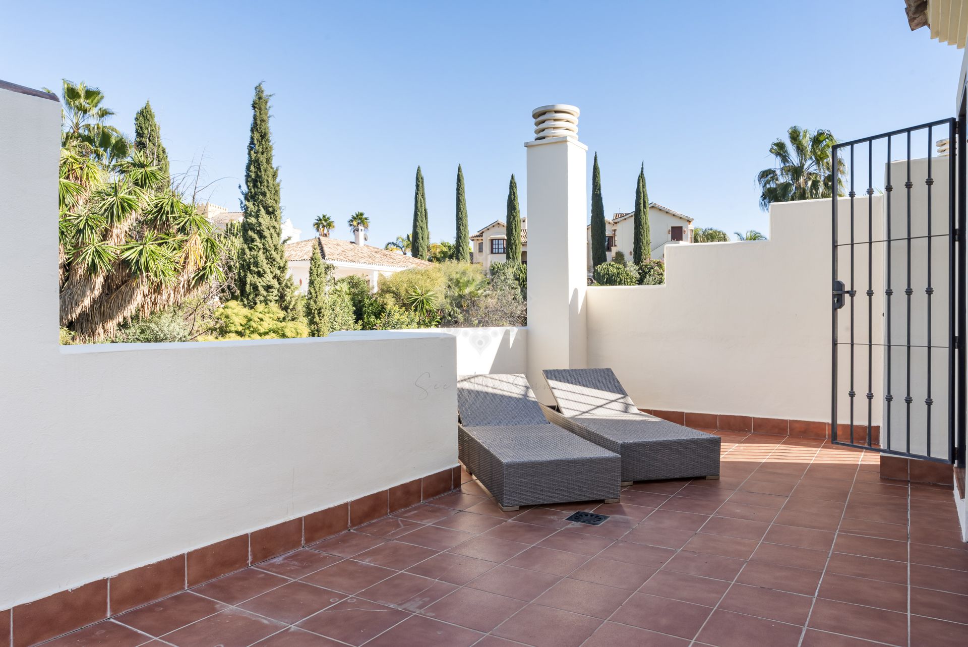 Apartament w Los Arqueros, Benahavis