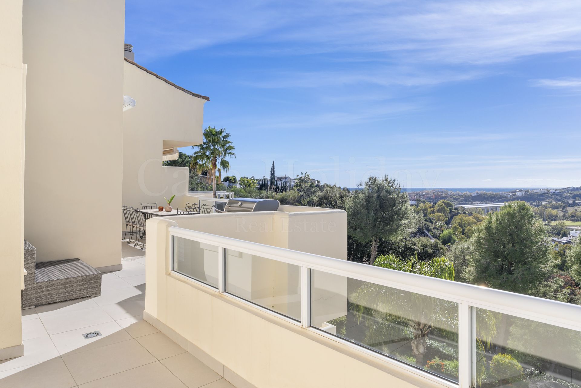 Apartment in Los Arqueros, Benahavis