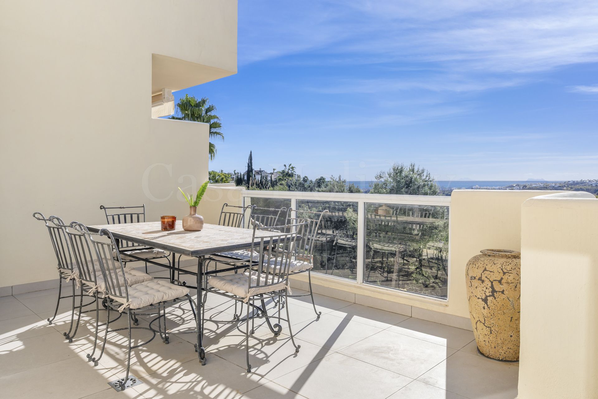Apartment in Los Arqueros, Benahavis
