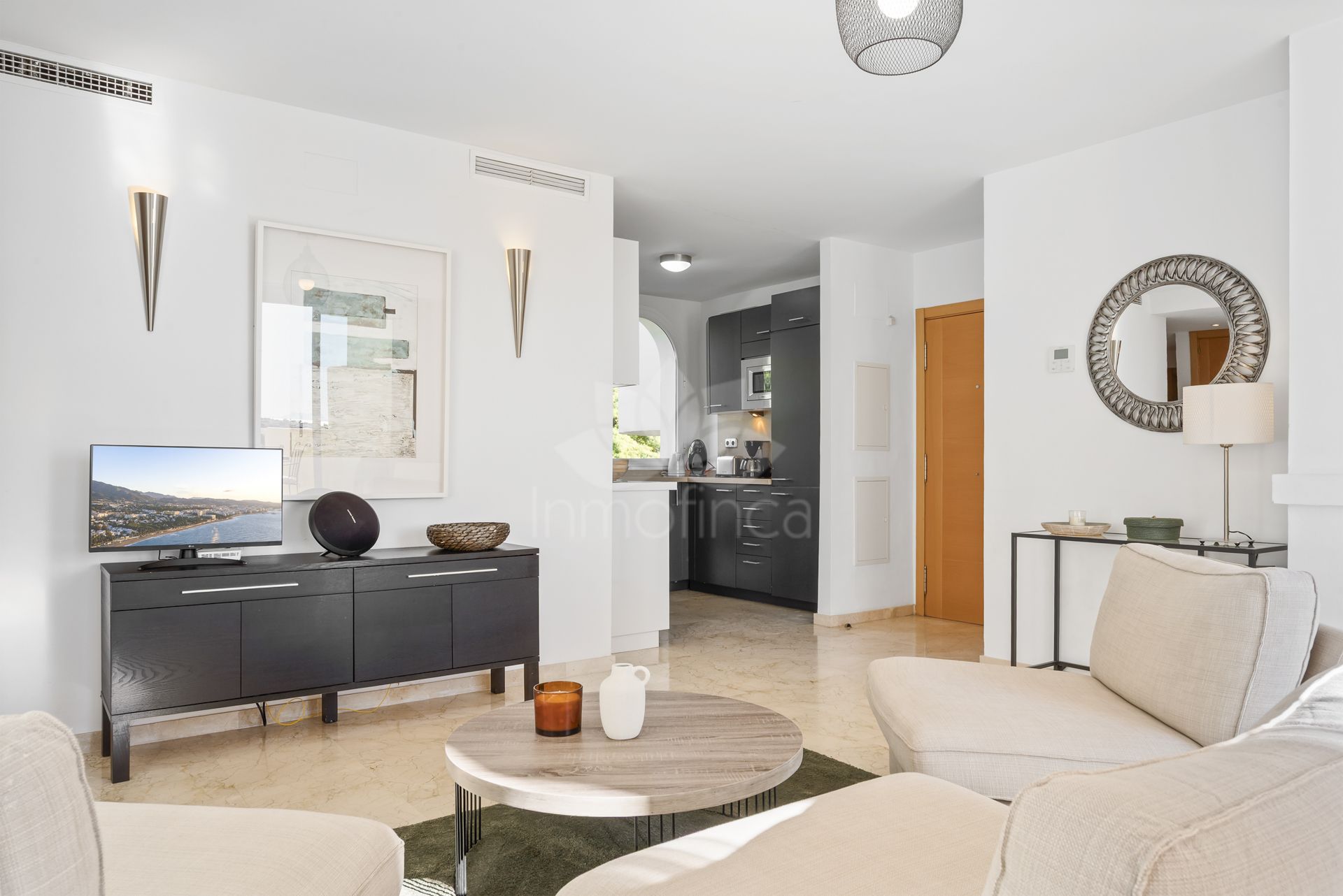 Apartamento en Los Arqueros, Benahavis