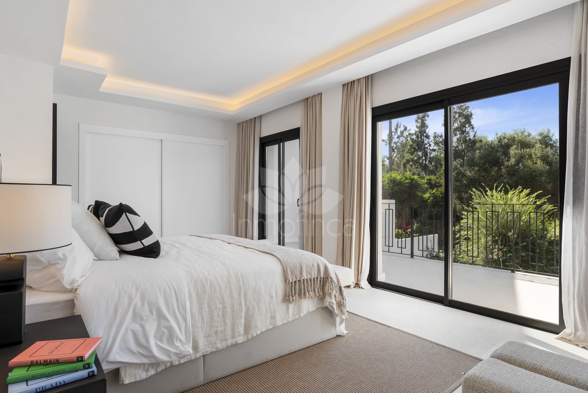 Town House in Los Olivos, Marbella