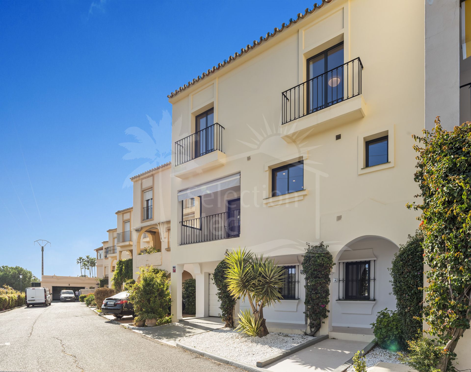 Maison de Ville à vendre dans Los Olivos, Nueva Andalucia
