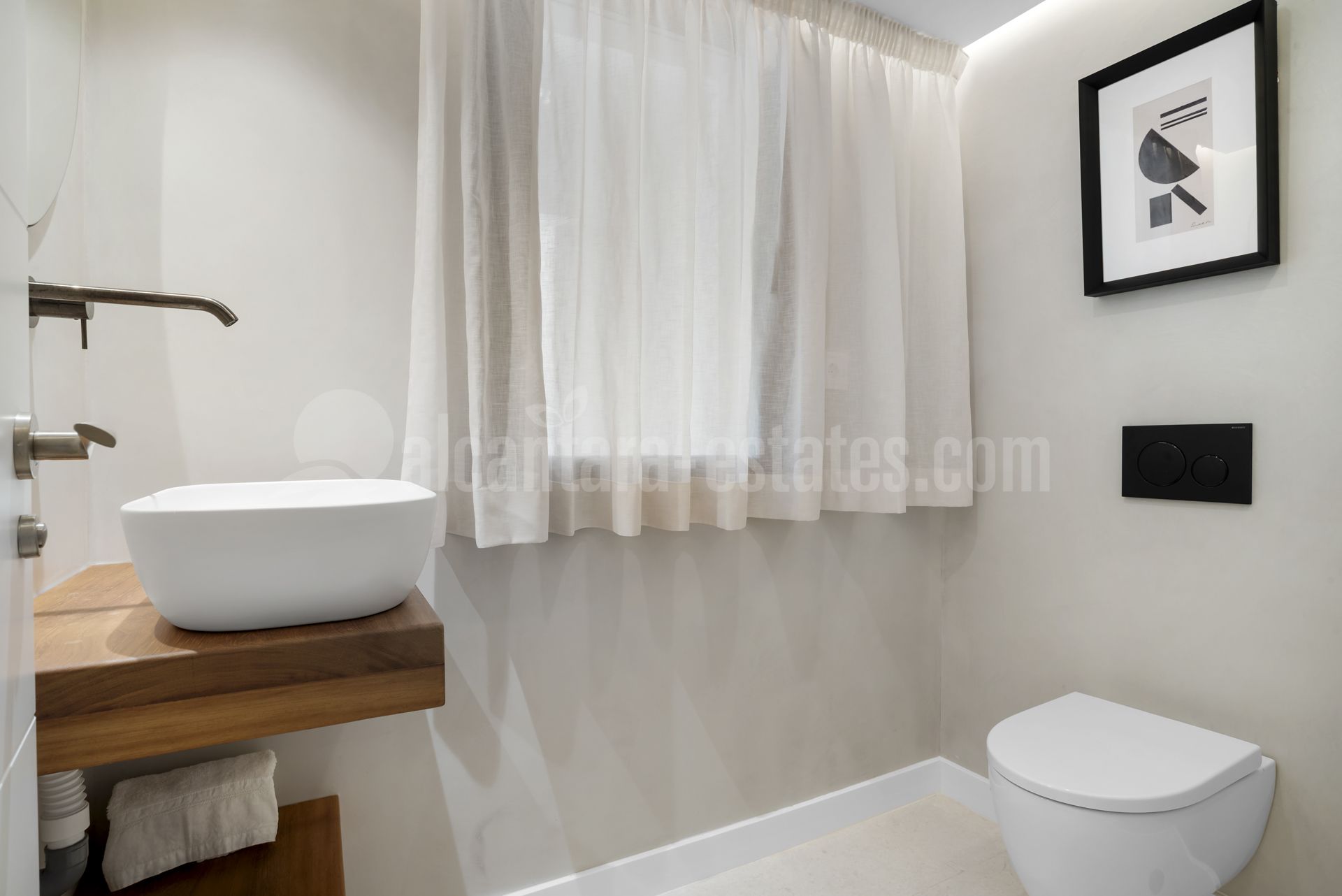 Town House in Los Olivos, Marbella