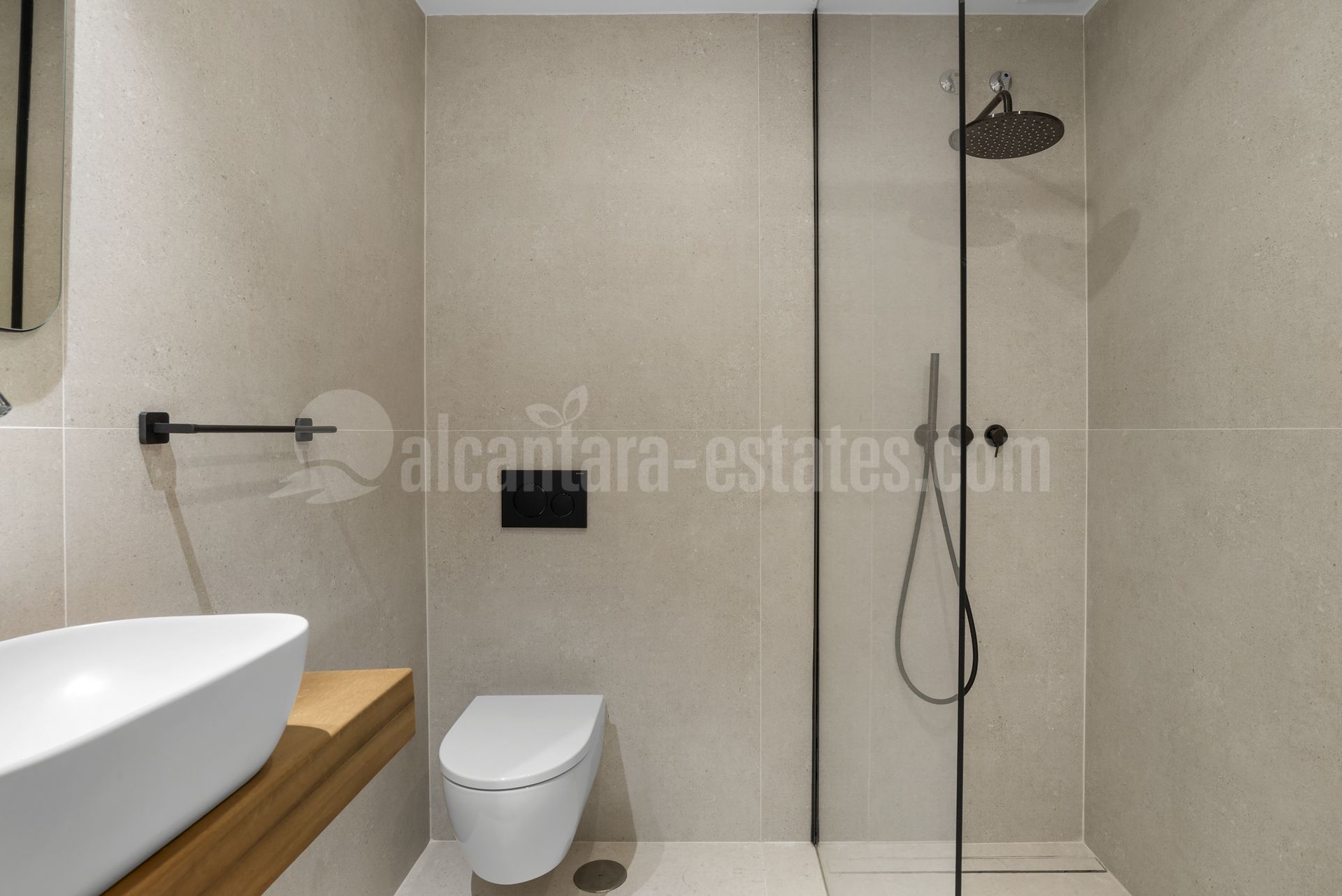 Town House in Los Olivos, Marbella