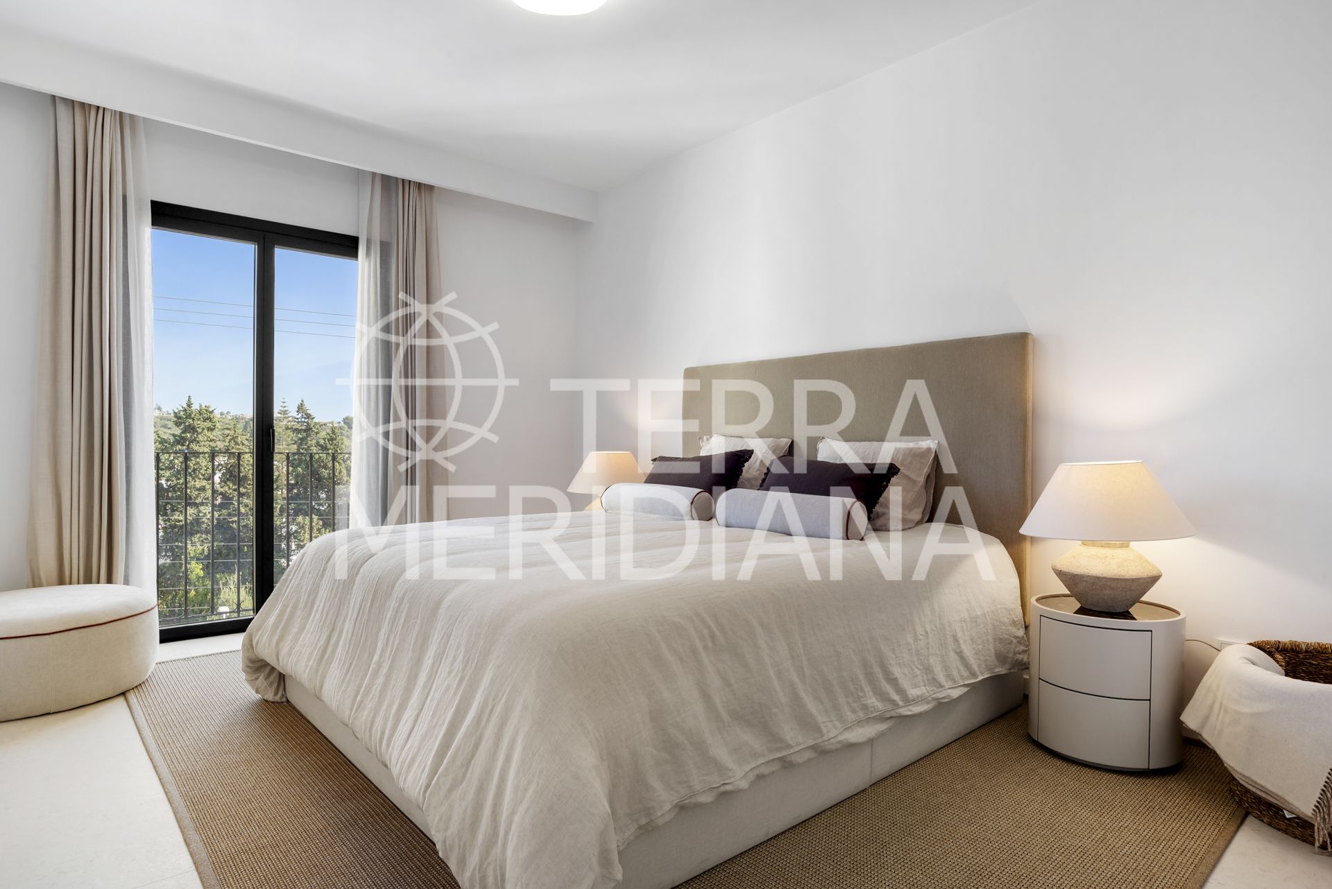 Town House in Los Olivos, Marbella