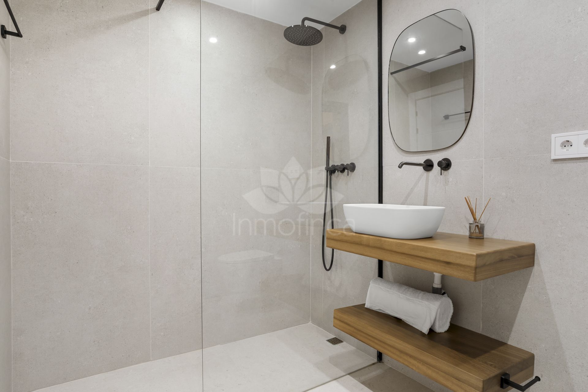 Town House in Los Olivos, Marbella