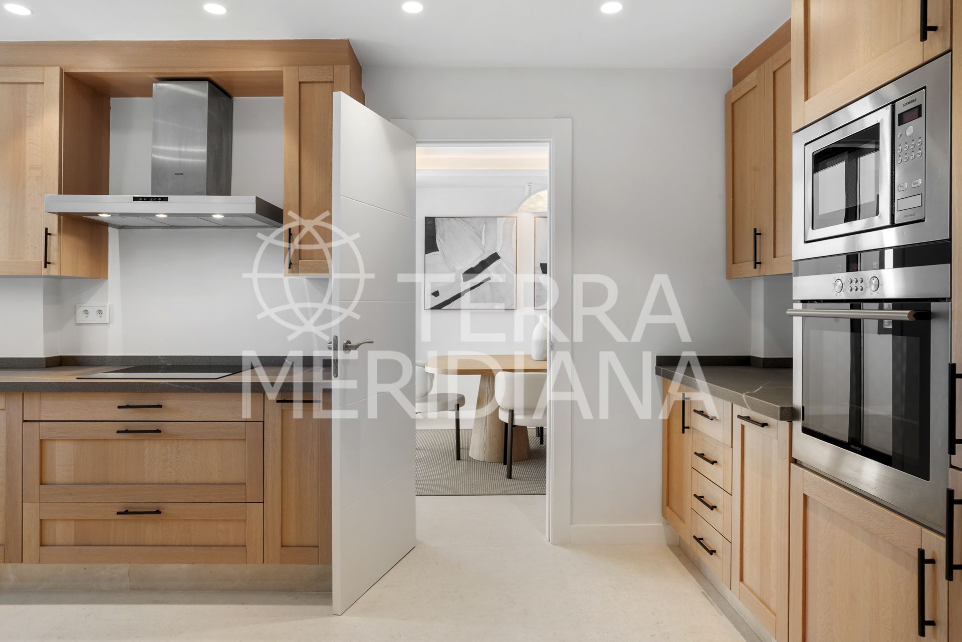 Town House in Los Olivos, Marbella