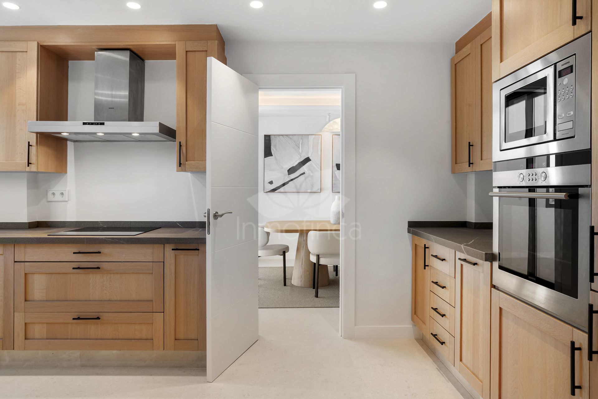 Town House in Los Olivos, Marbella