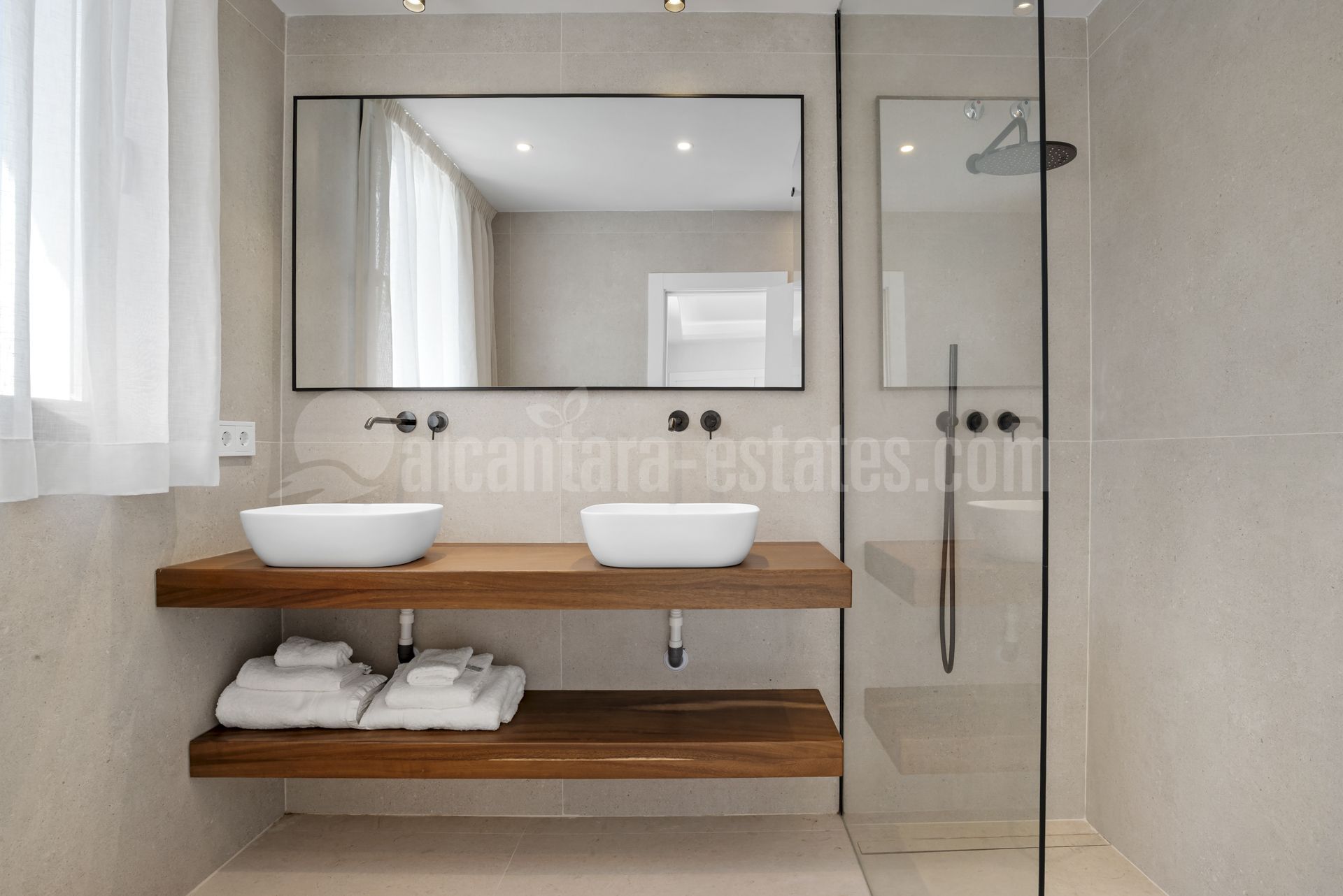 Town House in Los Olivos, Marbella