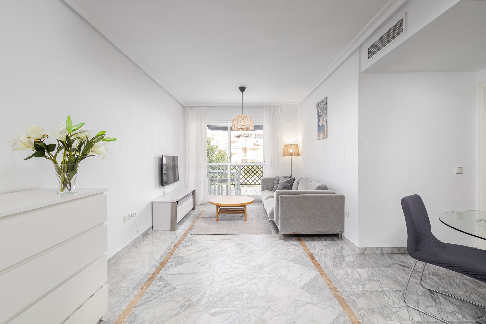 Apartamento en Nueva Andalucia, Marbella
