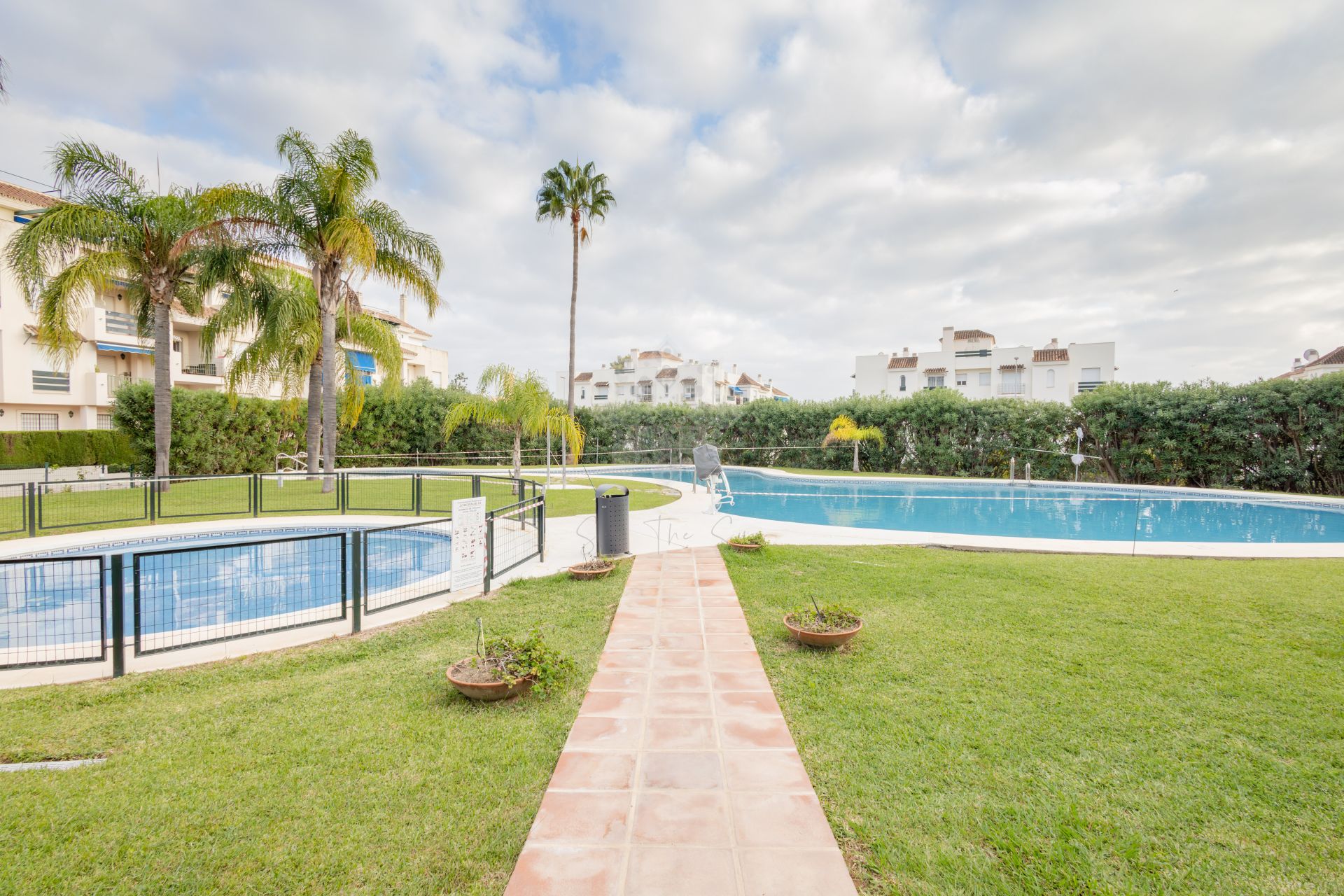 Apartamento en Nueva Andalucia, Marbella