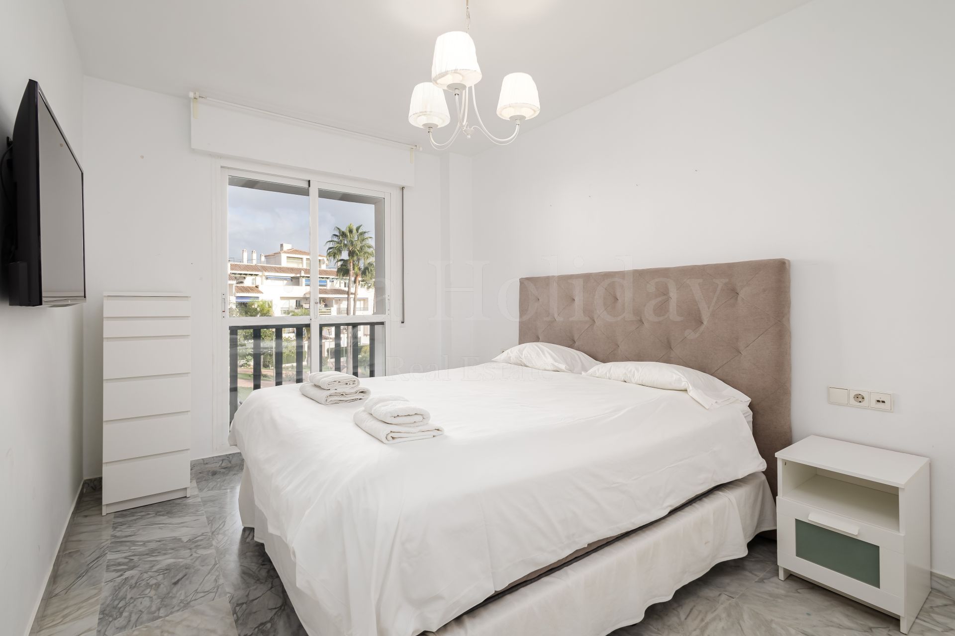 Apartamento en Nueva Andalucia, Marbella
