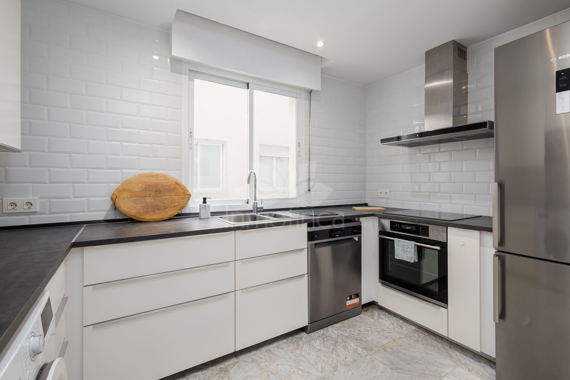 Apartment in Nueva Andalucia, Marbella
