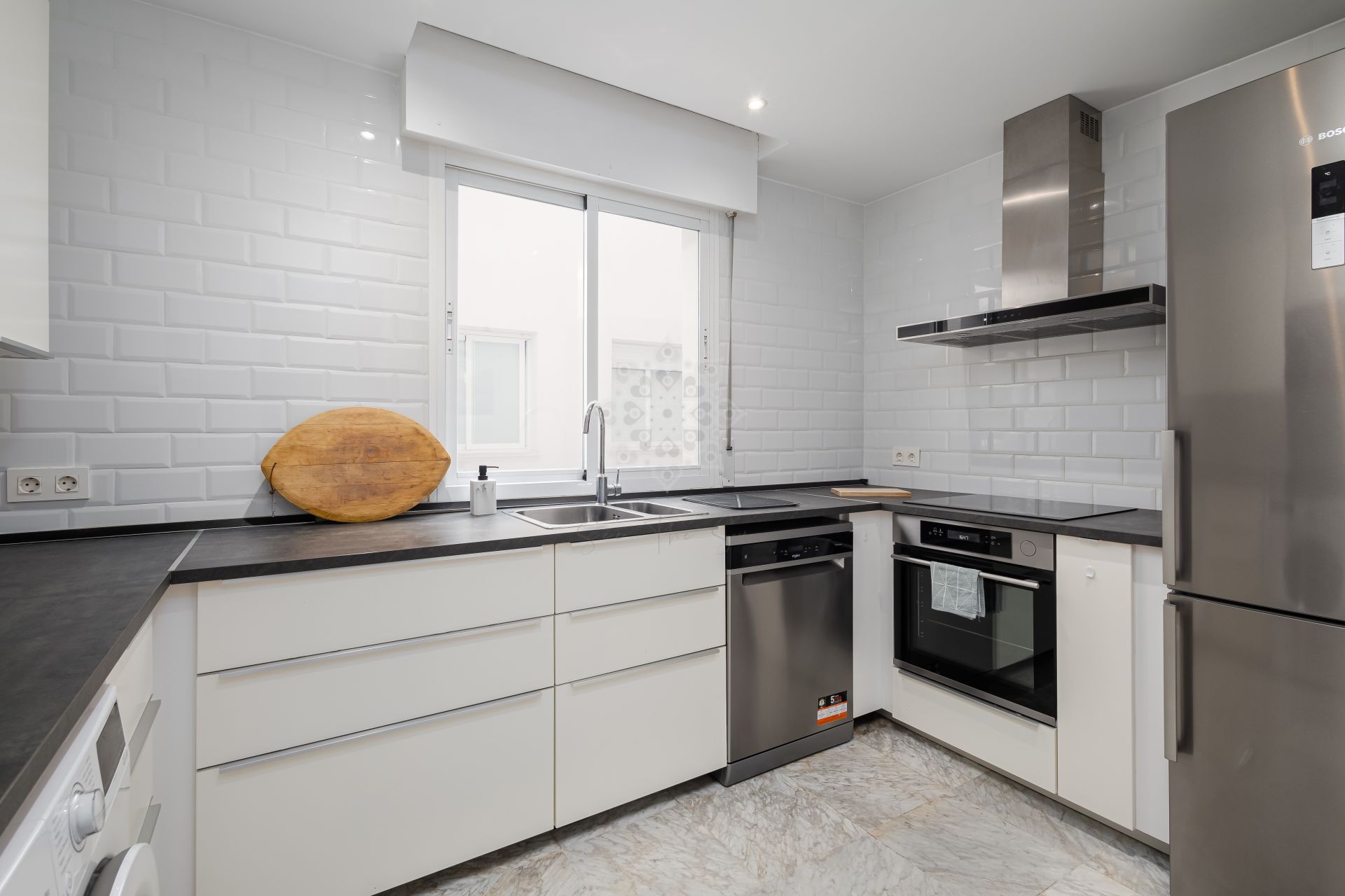 Apartamento en Nueva Andalucia, Marbella