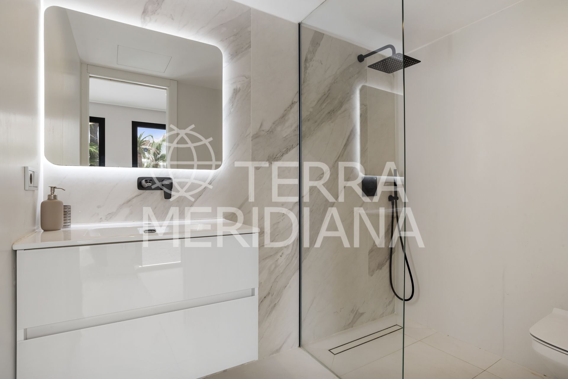 Villa in Nueva Andalucia, Marbella