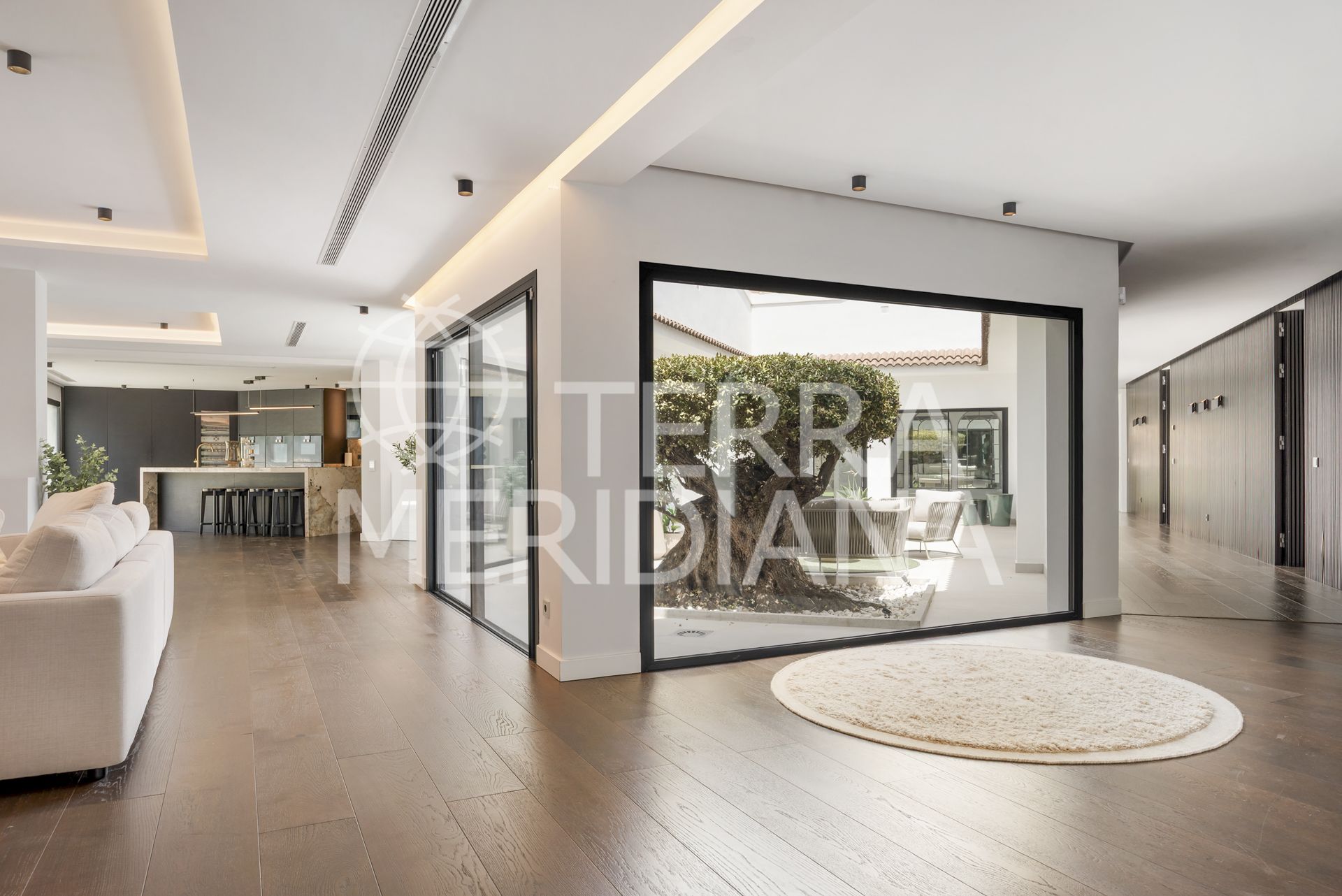 Villa in Nueva Andalucia, Marbella