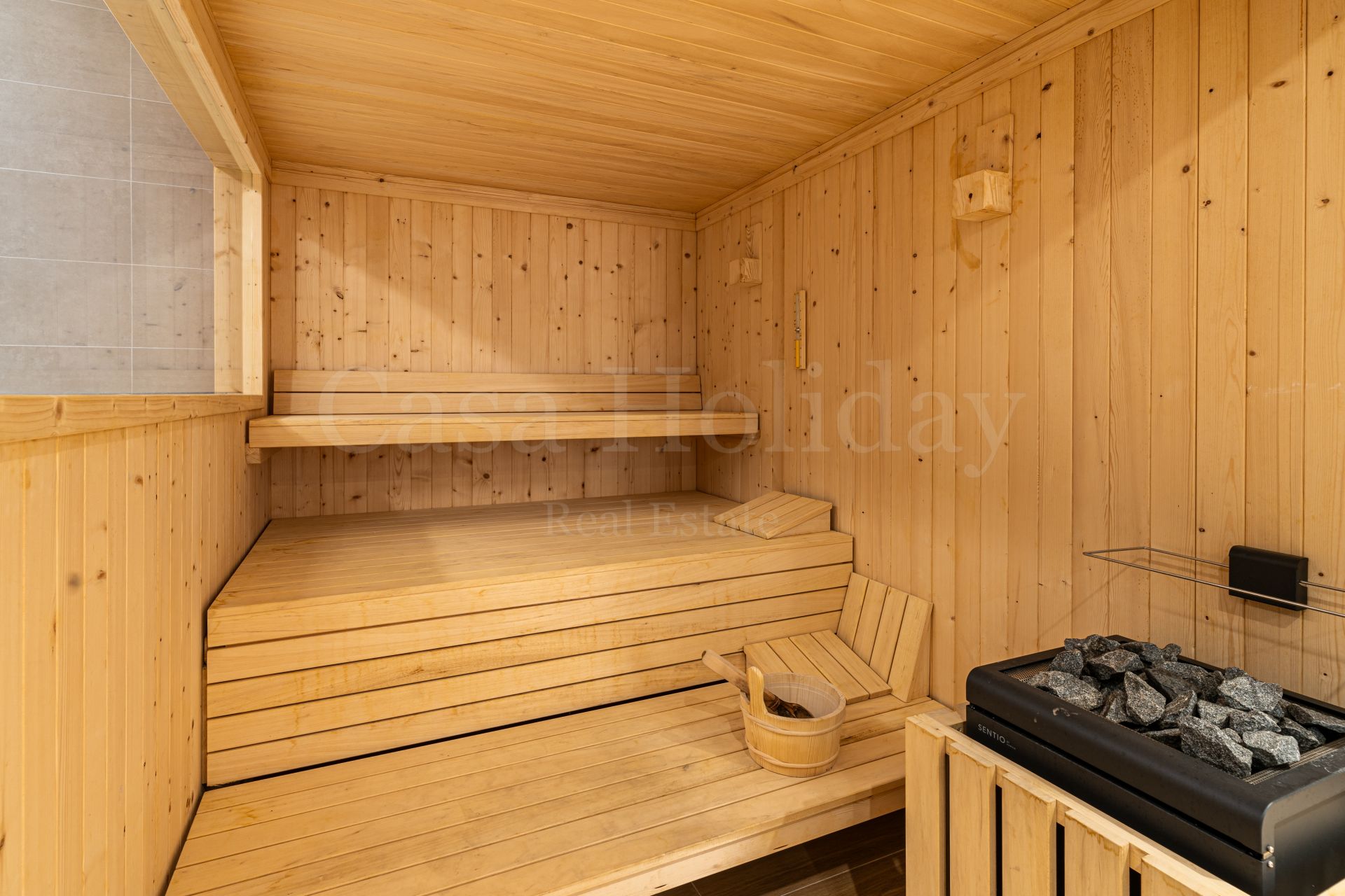 Pareado en The Collection, Marbella