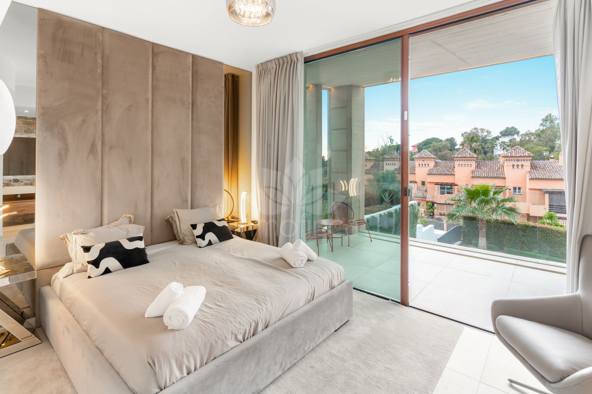 Semi Detached House in The Collection, Marbella