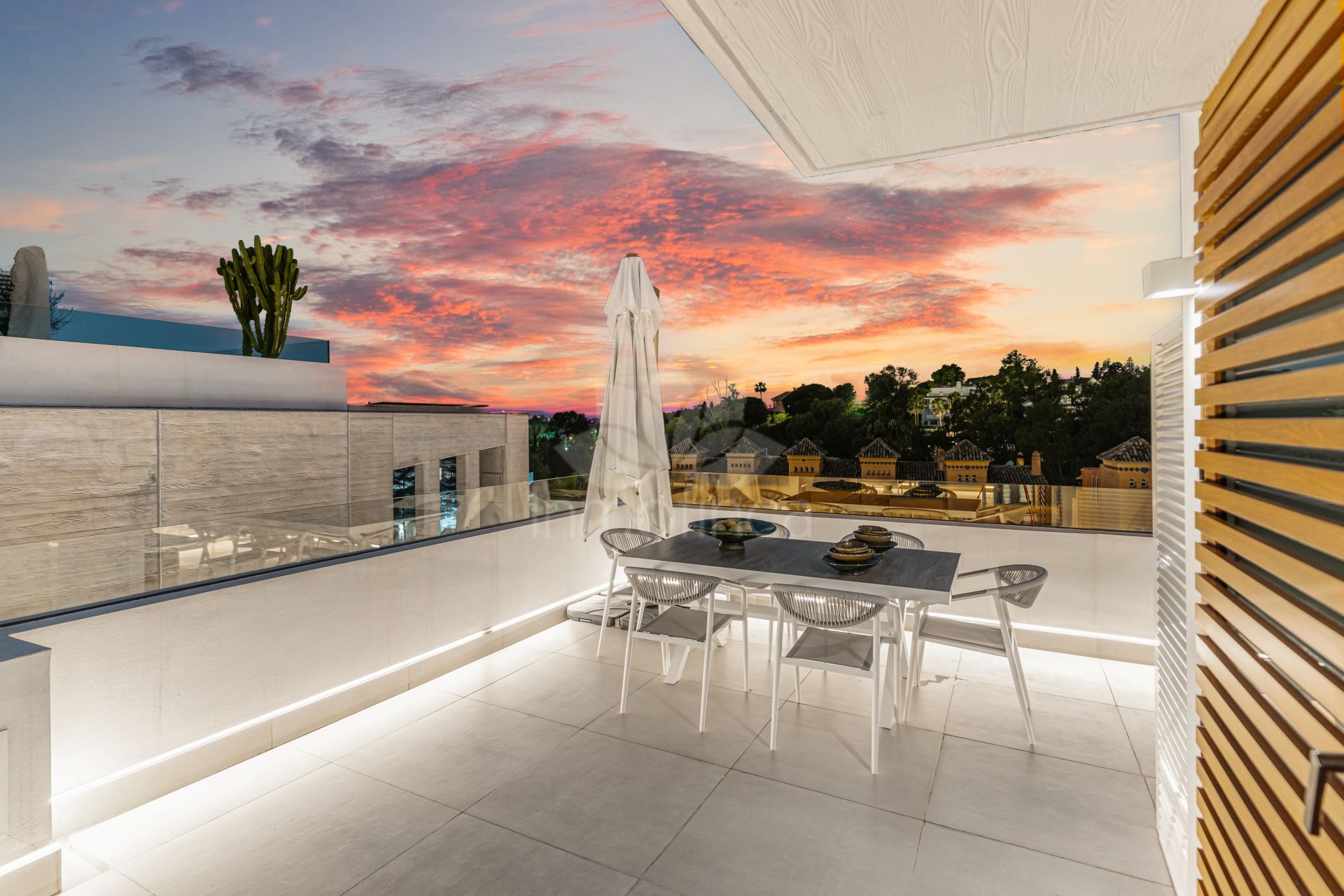 Semi Detached House in The Collection, Marbella