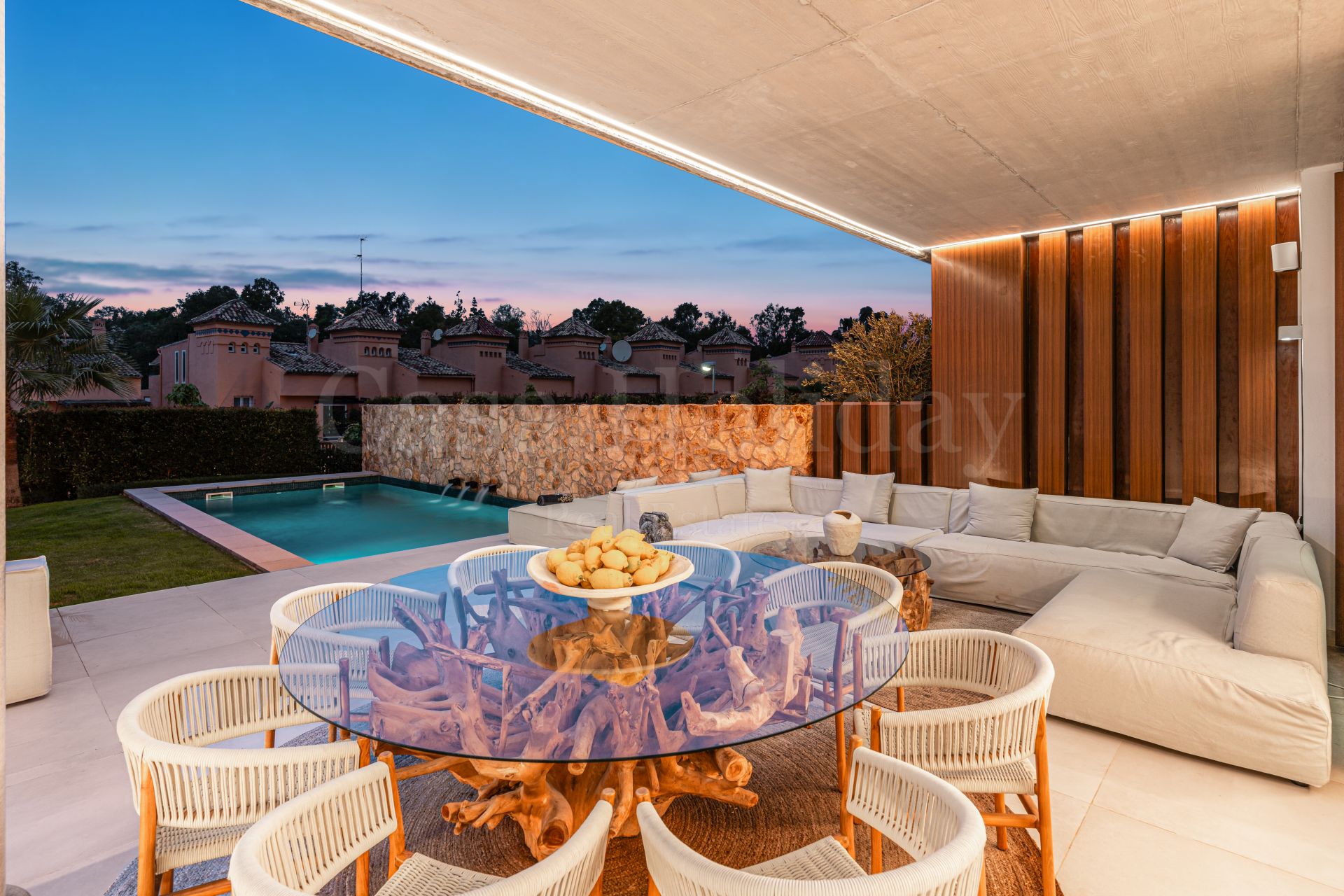 Pareado en The Collection, Marbella