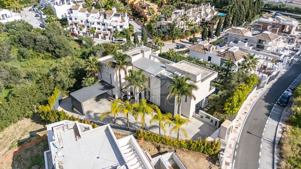 Casa en Las Lomas del Marbella Club, Marbella