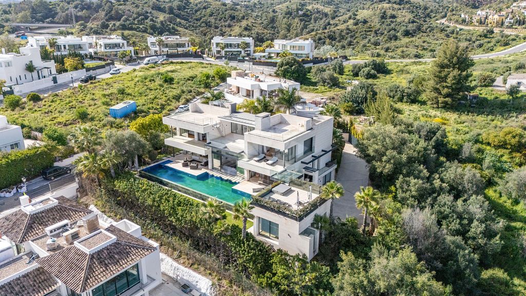 Casa en Las Lomas del Marbella Club, Marbella