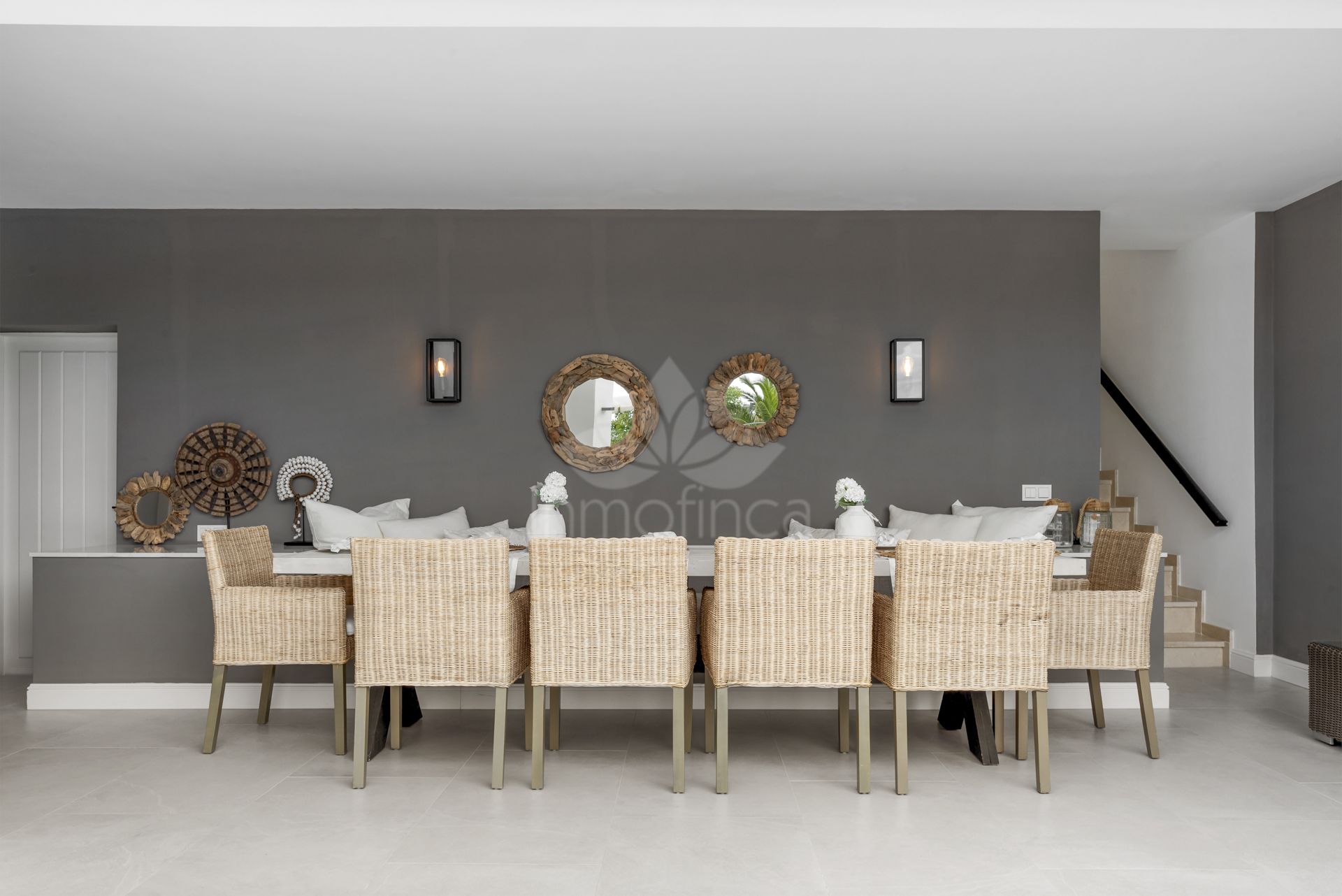 Villa in Altos del Paraiso, Benahavis