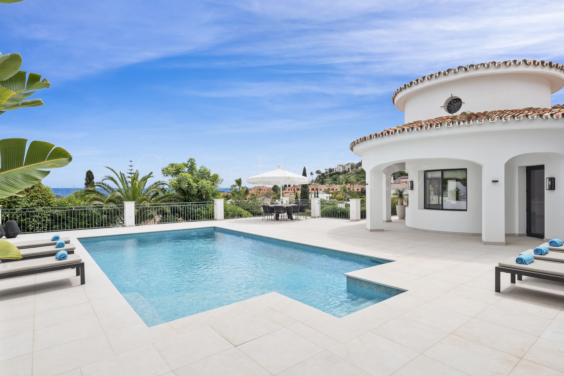 Villa en Altos del Paraiso, Benahavis