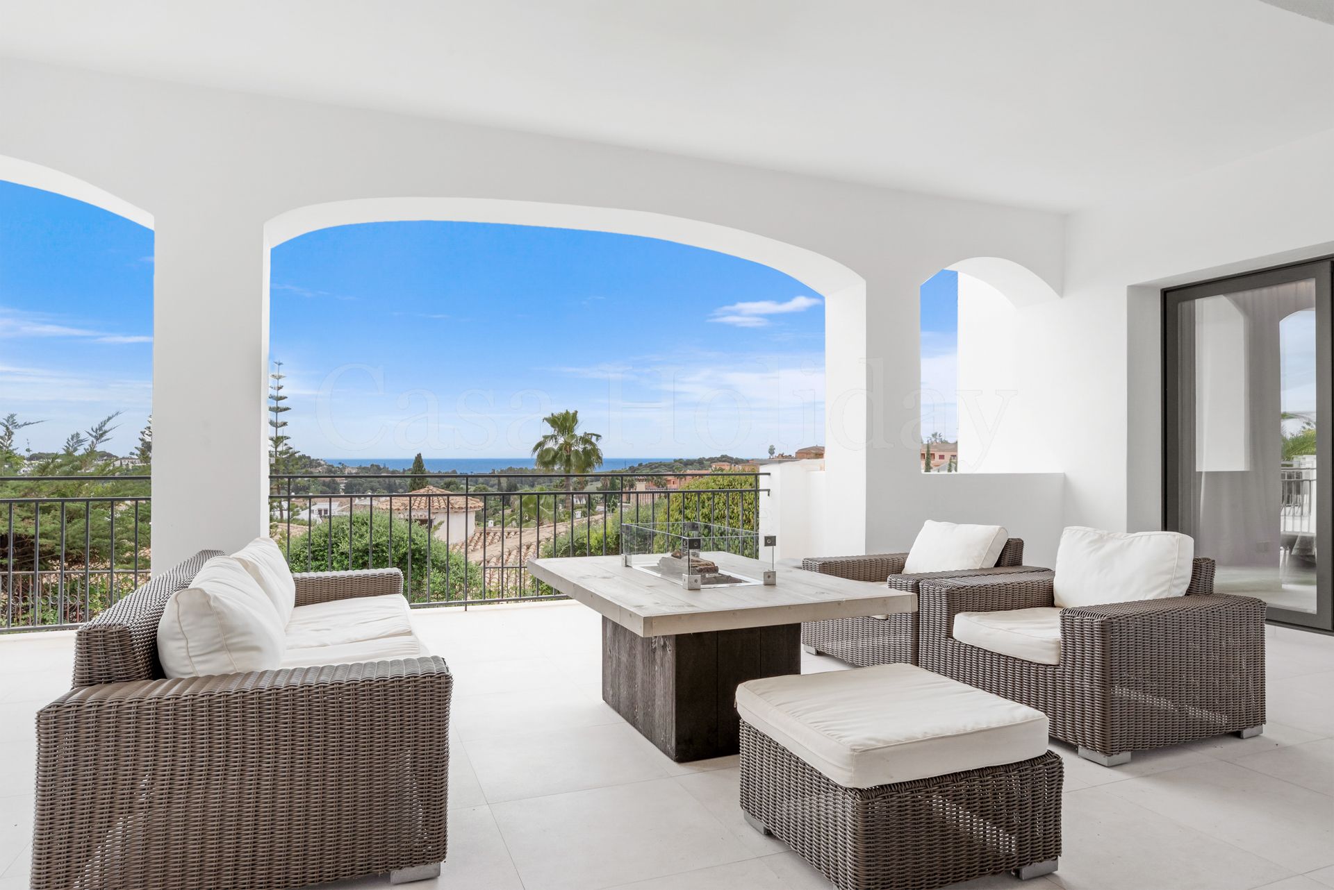 Villa en Altos del Paraiso, Benahavis